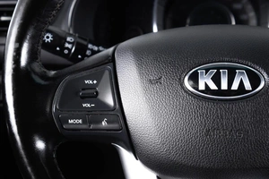 Хетчбэк Kia Rio 2013 года, 999000 рублей, Пермь
