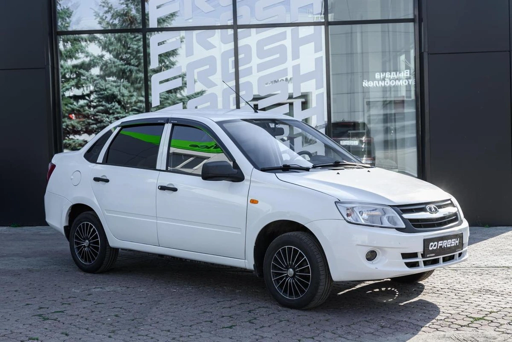 Седан ВАЗ (LADA) Granta 2014 года, 430000 рублей, Ульяновск