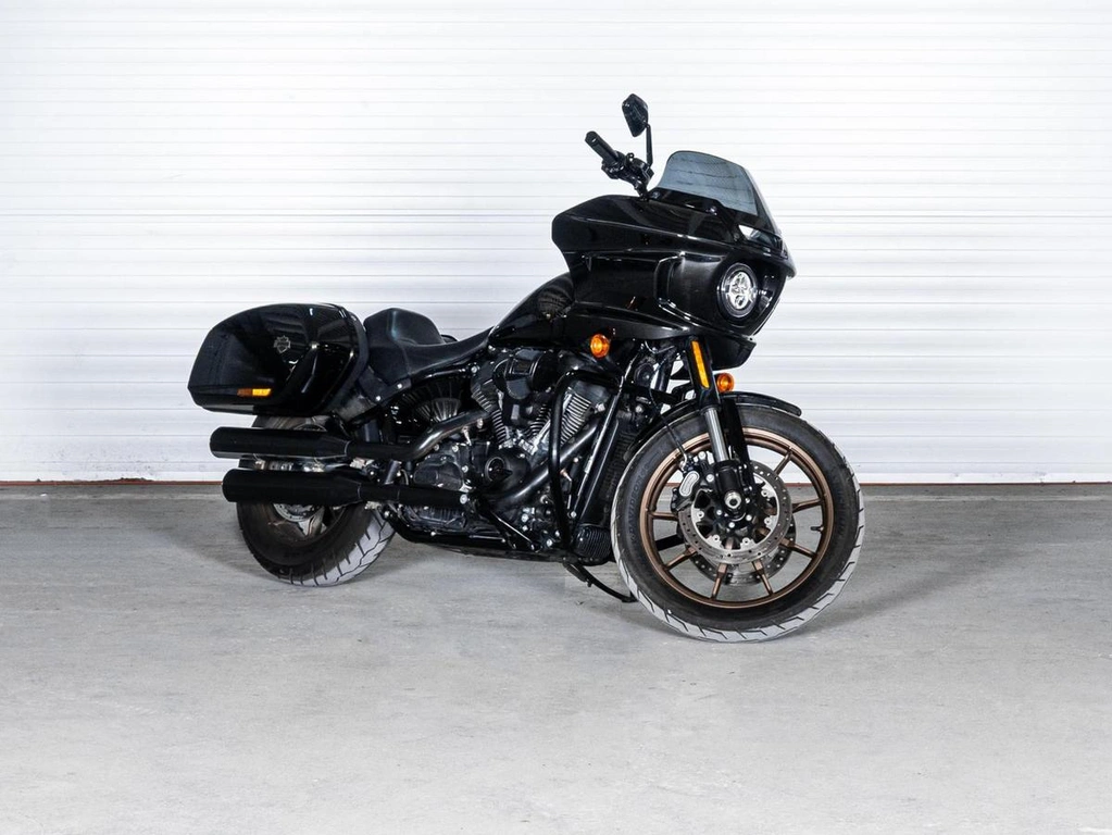 Harley-Davidson Low Rider ST 2024 года, 2250000 рублей, Ставрополь