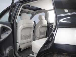 Внедорожник Toyota RAV4 2006 года, 1260000 рублей, Омск