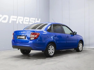 Седан ВАЗ (LADA) Granta 2021 года, 540000 рублей, Омск