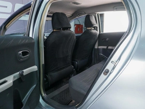 Хетчбэк Toyota Yaris 2006 года, 699000 рублей, Сургут