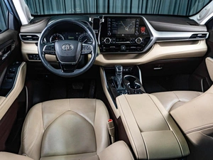 Внедорожник Toyota Highlander 2021 года, 6325000 рублей, Тюмень