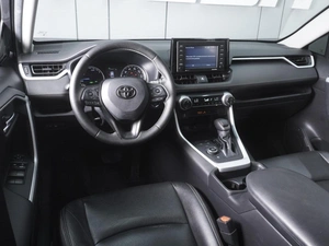 Внедорожник Toyota RAV4 2020 года, 3330000 рублей, Ростов-на-Дону