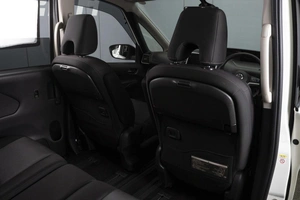 Минивэн Nissan Serena 2018 года, 1970000 рублей, Омск