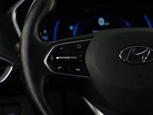 Внедорожник Hyundai Santa Fe 2019 года, 2755077 рублей, Москва