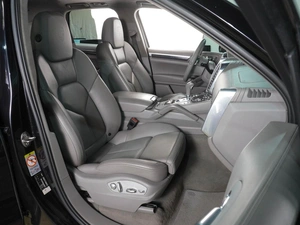 Внедорожник Porsche Cayenne Turbo 2010 года, 2339000 рублей, Воронеж