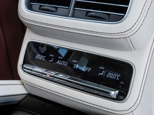Внедорожник Mercedes-benz Maybach GLS-класс 2023 года, 24000000 рублей, Волгоград