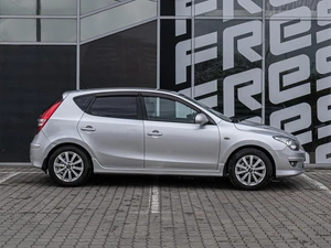 Хетчбэк Hyundai i30 2011 года, 960000 рублей, Краснодар