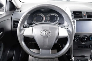 Седан Toyota Corolla 2012 года, 1159000 рублей, Пермь