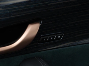 Внедорожник Geely Monjaro 2023 года, 3649999 рублей, Москва