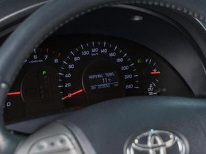 Седан Toyota Camry 2011 года, 1129000 рублей, Сургут