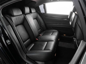 Седан BMW 7 серия 2011 года, 2099000 рублей, Тюмень