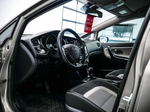 Хетчбэк Kia Ceed 2013 года, 1129000 рублей, Красноярск