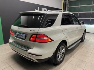 Внедорожник Mercedes-Benz M-класс 2012 года, 2200000 рублей, Красноярск