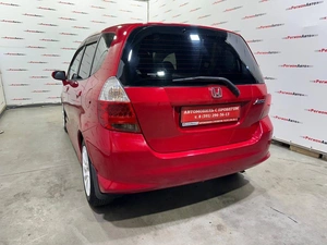 Хетчбэк Honda Jazz 2007 года, 570000 рублей, Красноярск