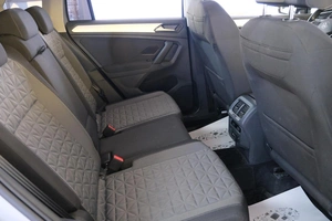 Внедорожник Volkswagen Tiguan 2021 года, 2899000 рублей, Омск