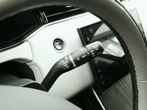 Внедорожник Land Rover Range Rover Evoque 2024 года, 5249000 рублей, Владимир