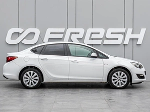 Седан Opel Astra 2014 года, 1120000 рублей, Краснодар