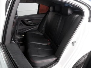 Седан BMW 3 серия 2012 года, 1360000 рублей, Красный Пахарь