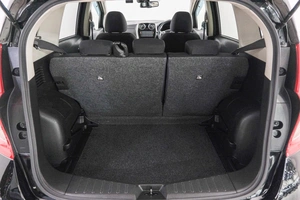 Хетчбэк Nissan Note 2016 года, 999000 рублей, Красноярск