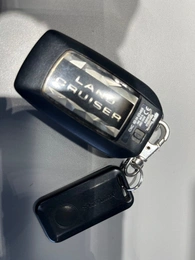 Внедорожник Toyota Land Cruiser 2021 года, 10300000 рублей, Абакан