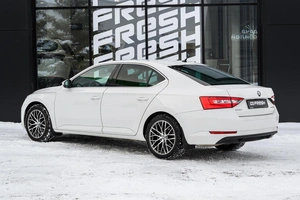 Лифтбек Skoda Superb 2017 года, 1820000 рублей, Ульяновск