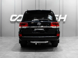 Внедорожник Toyota Land Cruiser 2018 года, 6700000 рублей, Тюмень