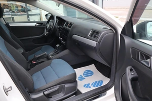 Седан Volkswagen Jetta 2013 года, 1430000 рублей, Мирное