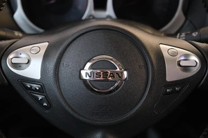 Внедорожник Nissan Juke 2011 года, 819000 рублей, Омск