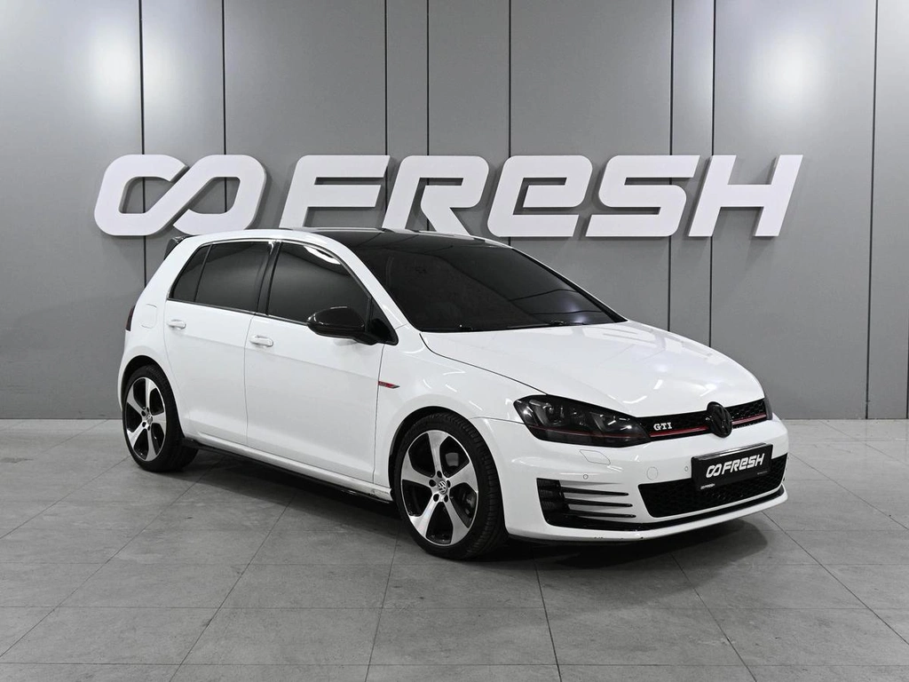 Хетчбэк Volkswagen Golf 2015 года, 1409000 рублей, Аксай