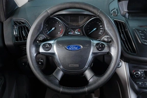 Внедорожник Ford Kuga 2016 года, 1349000 рублей, Тюмень