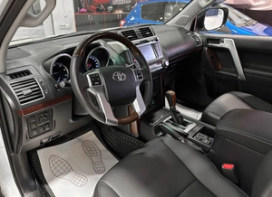 Внедорожник Toyota Land Cruiser Prado 2014 года, 3400000 рублей, Красноярск