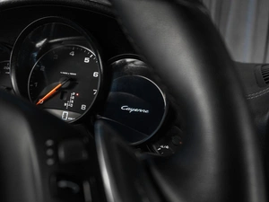 Внедорожник Porsche Cayenne 2012 года, 2300000 рублей, Тюмень