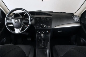 Хетчбэк Mazda 3 2011 года, 989000 рублей, Челябинск