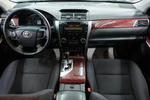 Седан Toyota Camry 2012 года, 1539000 рублей, Омск