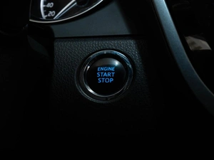 Седан Toyota Camry 2018 года, 3074000 рублей, Ставрополь