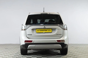Внедорожник Mitsubishi Outlander 2014 года, 1679000 рублей, Челябинск
