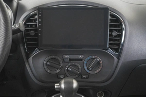 Внедорожник Nissan Juke 2013 года, 1049000 рублей, Кемерово