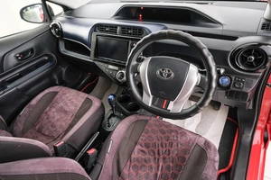 Хетчбэк Toyota Aqua 2016 года, 1109000 рублей, Красноярск