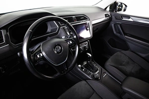 Внедорожник Volkswagen Tiguan 2018 года, 3399000 рублей, Пермь