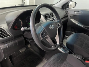 Седан Hyundai Solaris 2015 года, 1040000 рублей, Ярославль