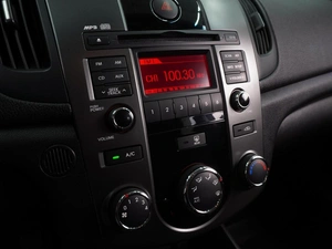Седан Kia Cerato 2010 года, 869000 рублей, Воронеж