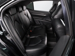 Седан Toyota Camry 2019 года, 2599000 рублей, Красный Пахарь