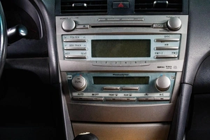 Седан Toyota Camry 2006 года, 929000 рублей, Сургут