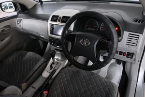 Седан Toyota Corolla Axio 2009 года, 859000 рублей, Омск