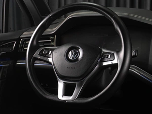 Внедорожник Volkswagen Touareg 2020 года, 5619000 рублей, Тюмень