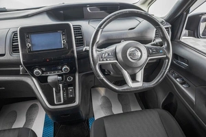 Минивэн Nissan Serena 2016 года, 1989000 рублей, Барнаул