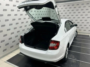 Лифтбек Skoda Rapid 2018 года, 990000 рублей, Красноярск