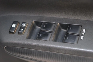 Минивэн Toyota Wish 2011 года, 1319000 рублей, Омск